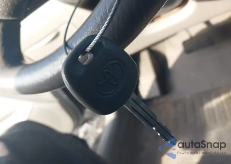 2005 Toyota Corolla Le z USA, uszkodzony, nr VIN 1NXBR32E85Z411618